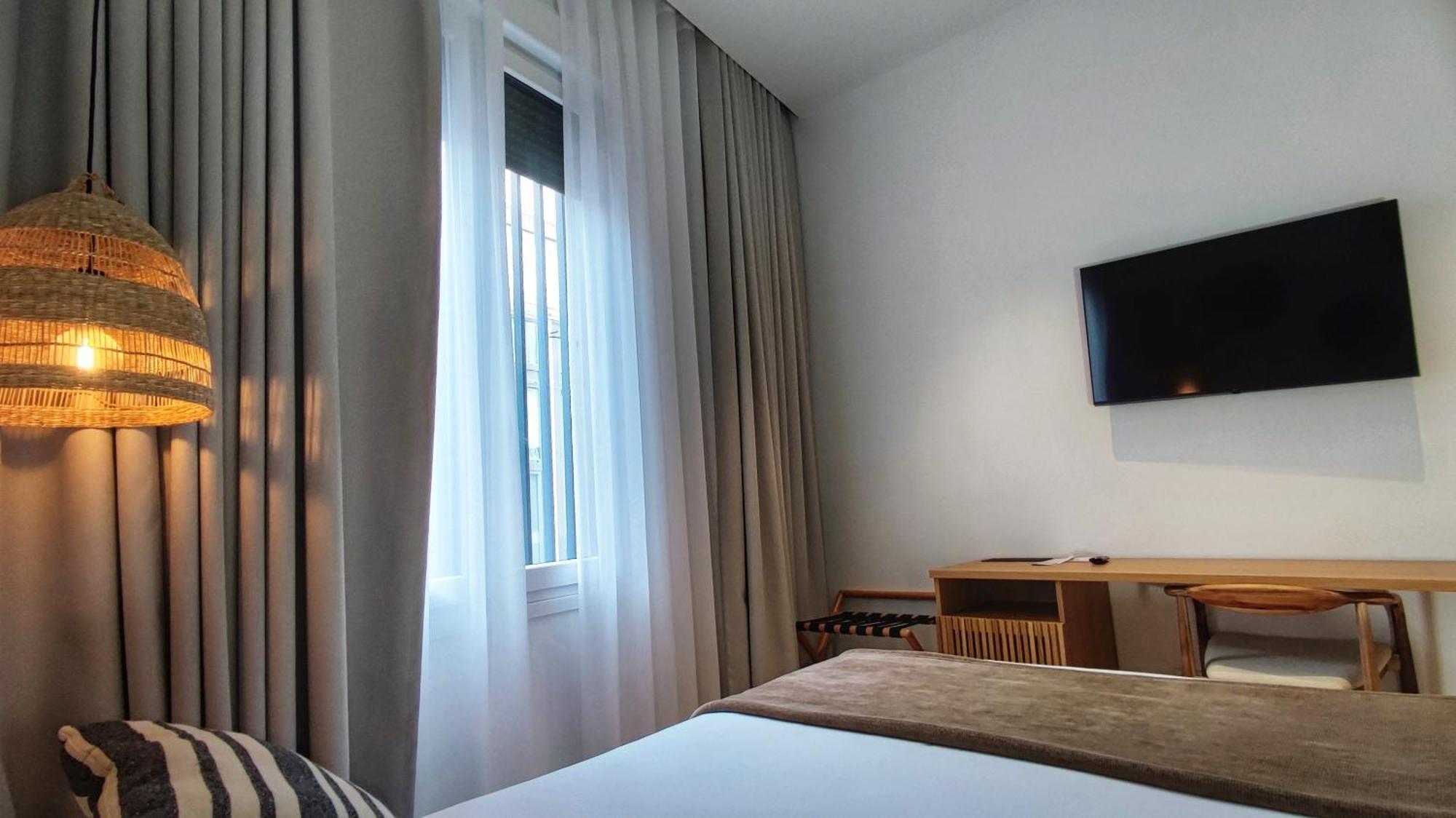 Casa Du Soleil Hostal Boutique Мадрид Стая снимка