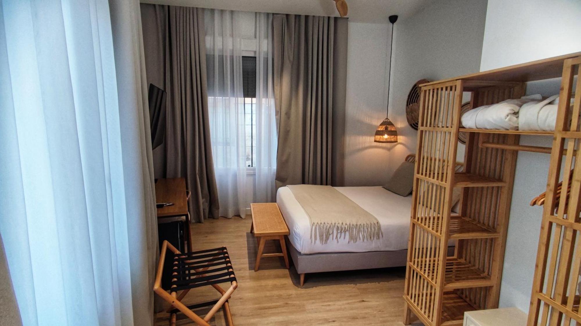 Casa Du Soleil Hostal Boutique Мадрид Стая снимка