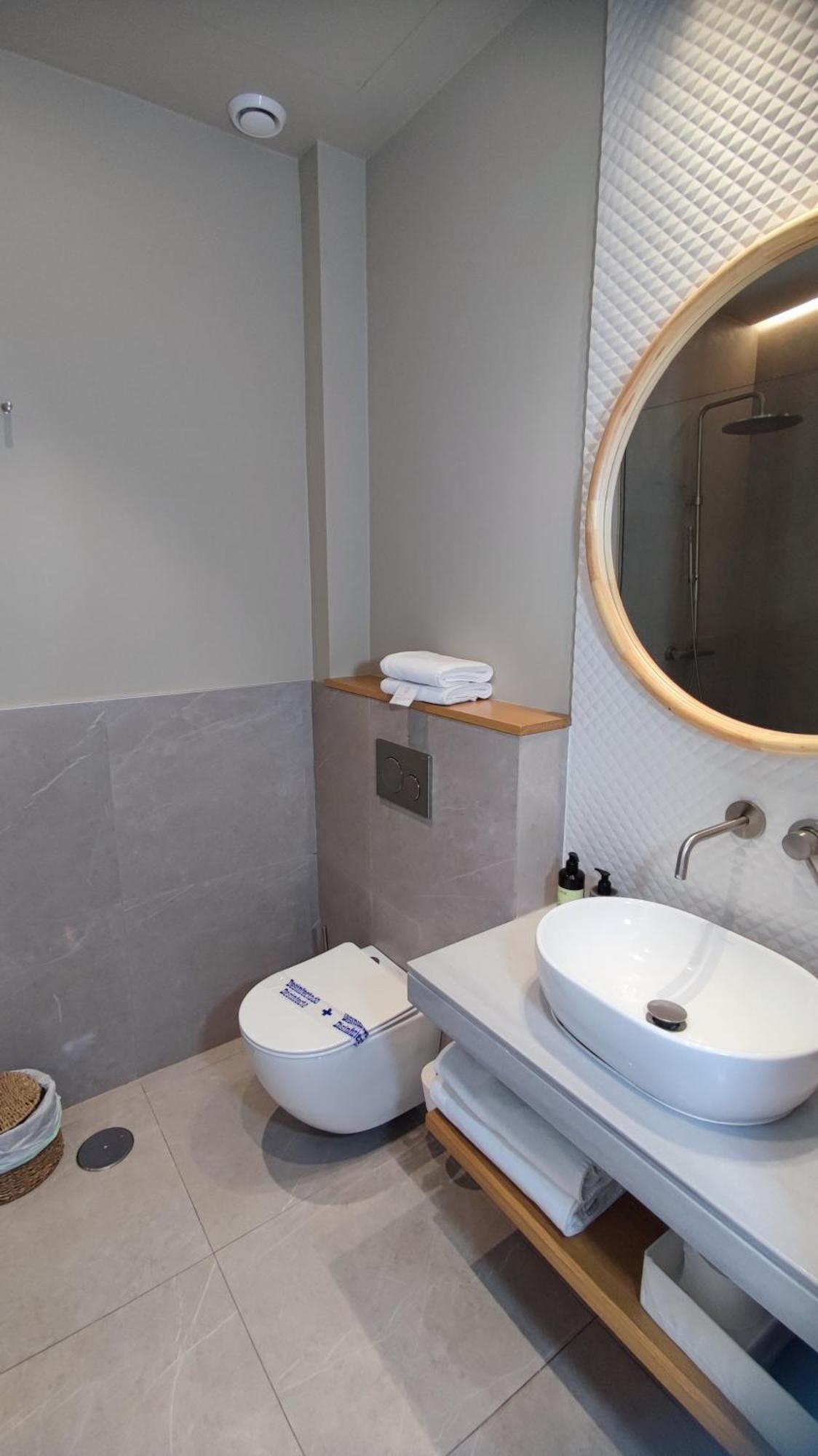 Casa Du Soleil Hostal Boutique Мадрид Стая снимка